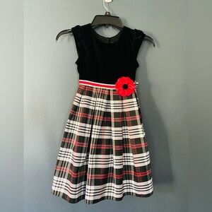 Girls holiday Christmas dress size 6 jona Michelle plaid classic velvet bow